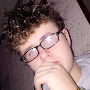 Meet your Posher, Chase